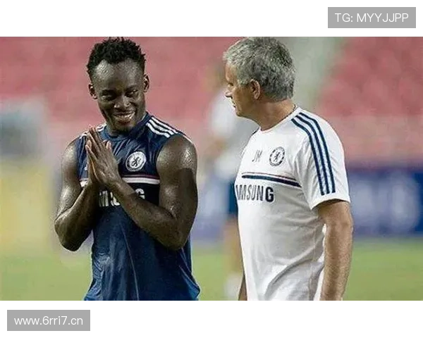 哈塞尔巴因克批穆帅伪君子行径